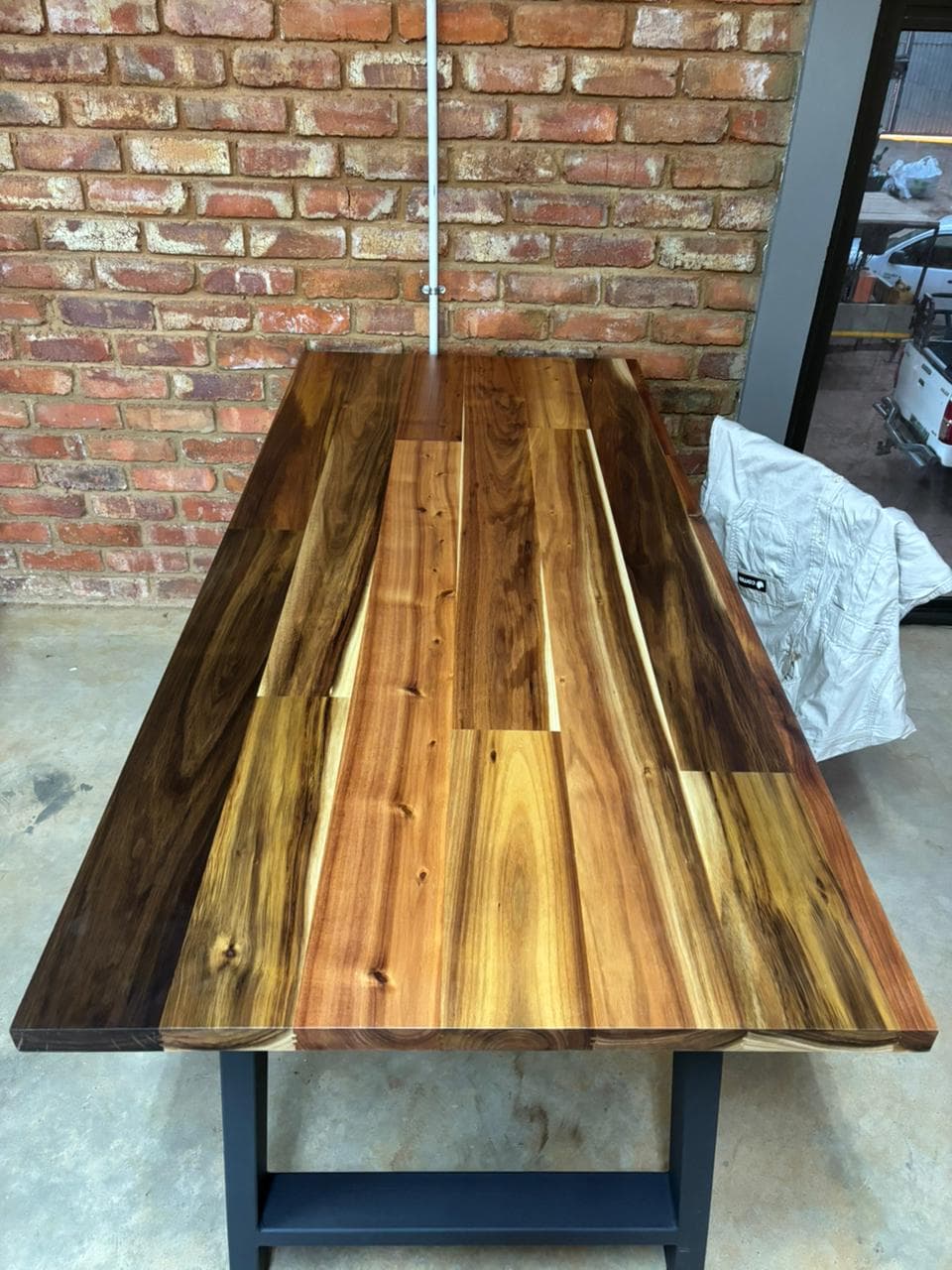 Custom Wood Jobs by Woodit